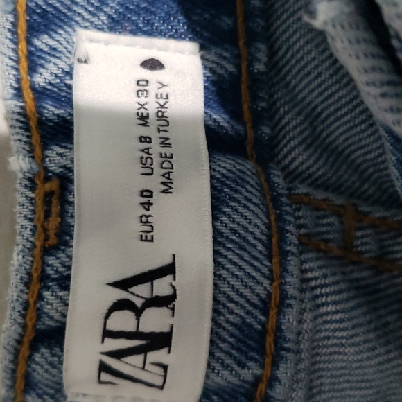 Zara Wide Legged Jeans. - Picture 4 of 12